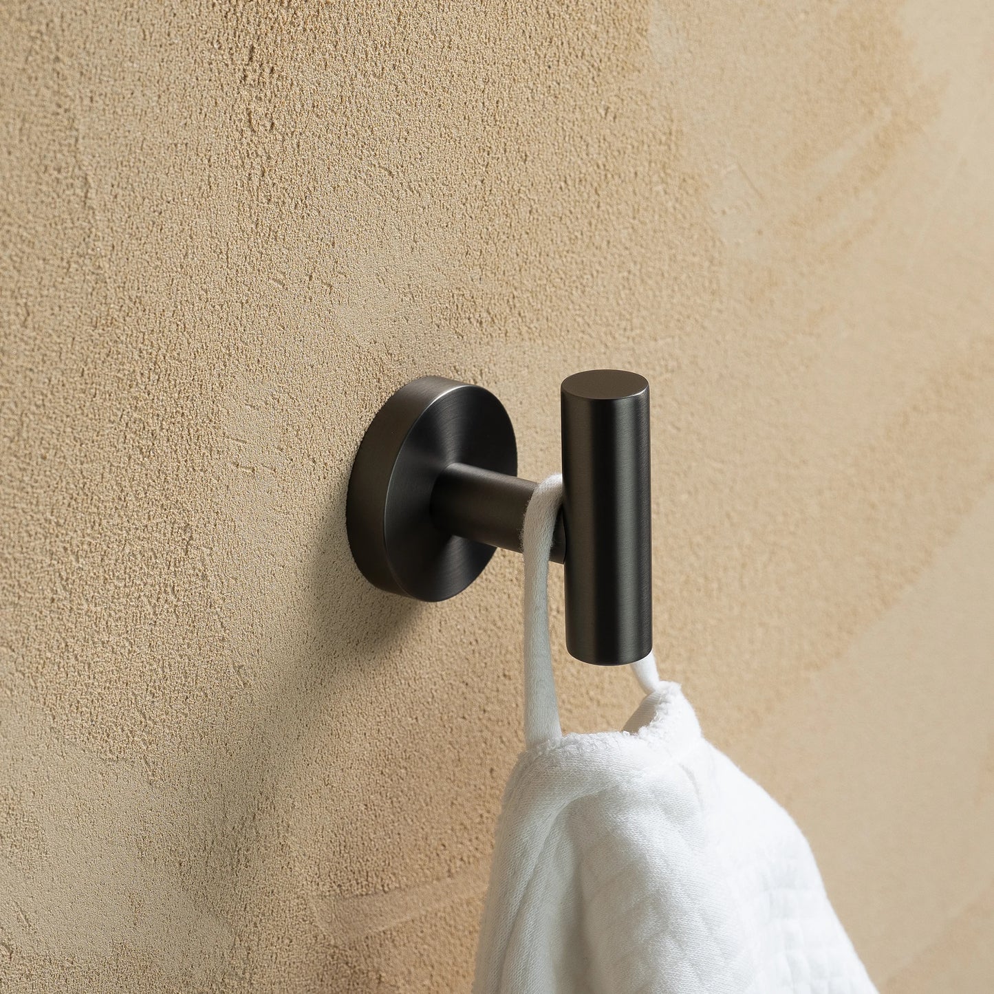 
                  
                    Capri Single Robe Hook (B)
                  
                
