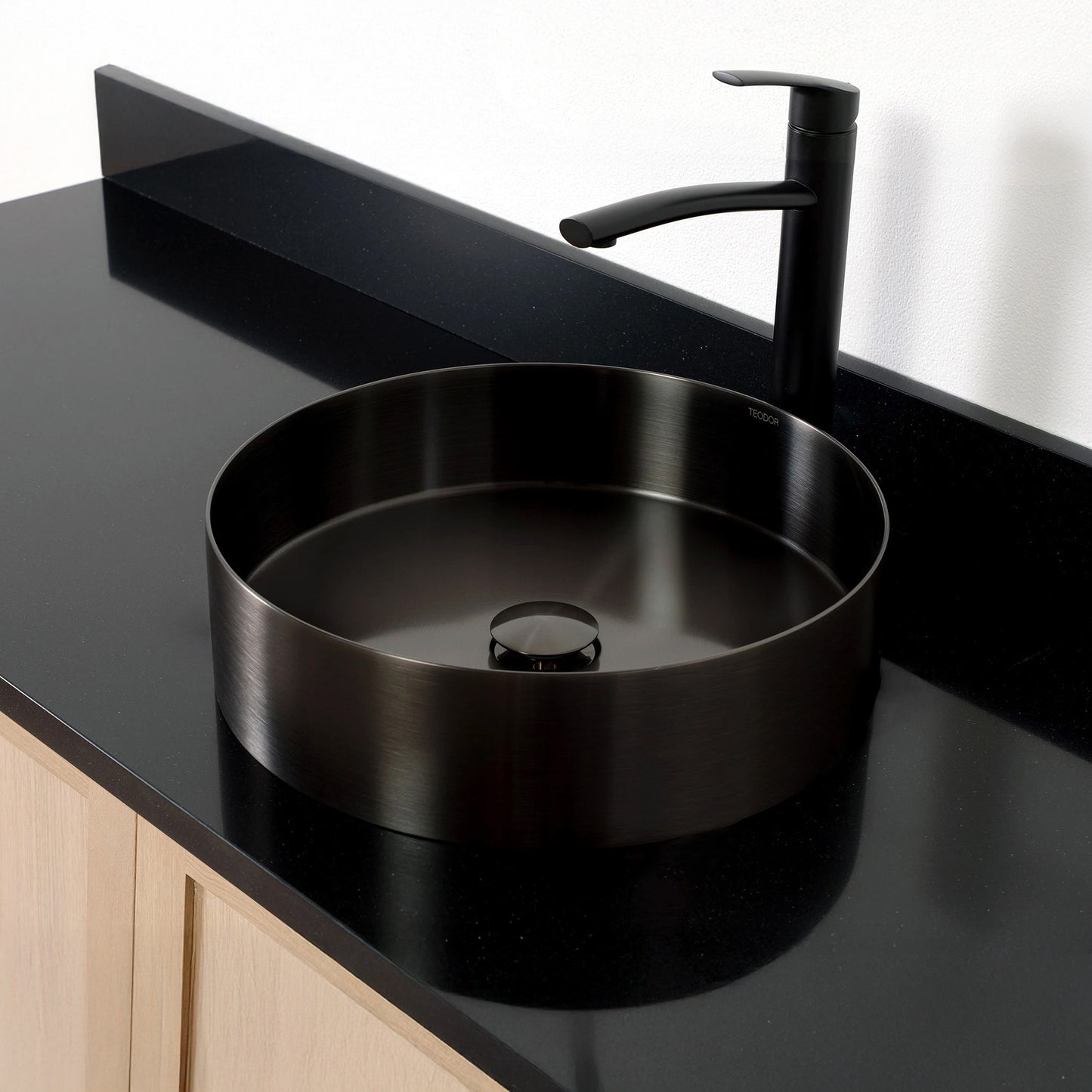 
                  
                    Round Stainless Steel Vessel Sink
                  
                